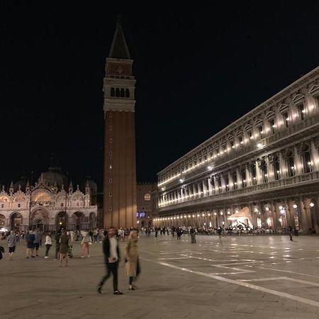 Luna Di Miele Apartamento Veneza Exterior foto